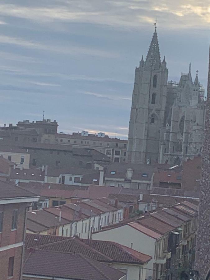 Vivienda Turistica Vistas Catedral Apartment León Exterior foto